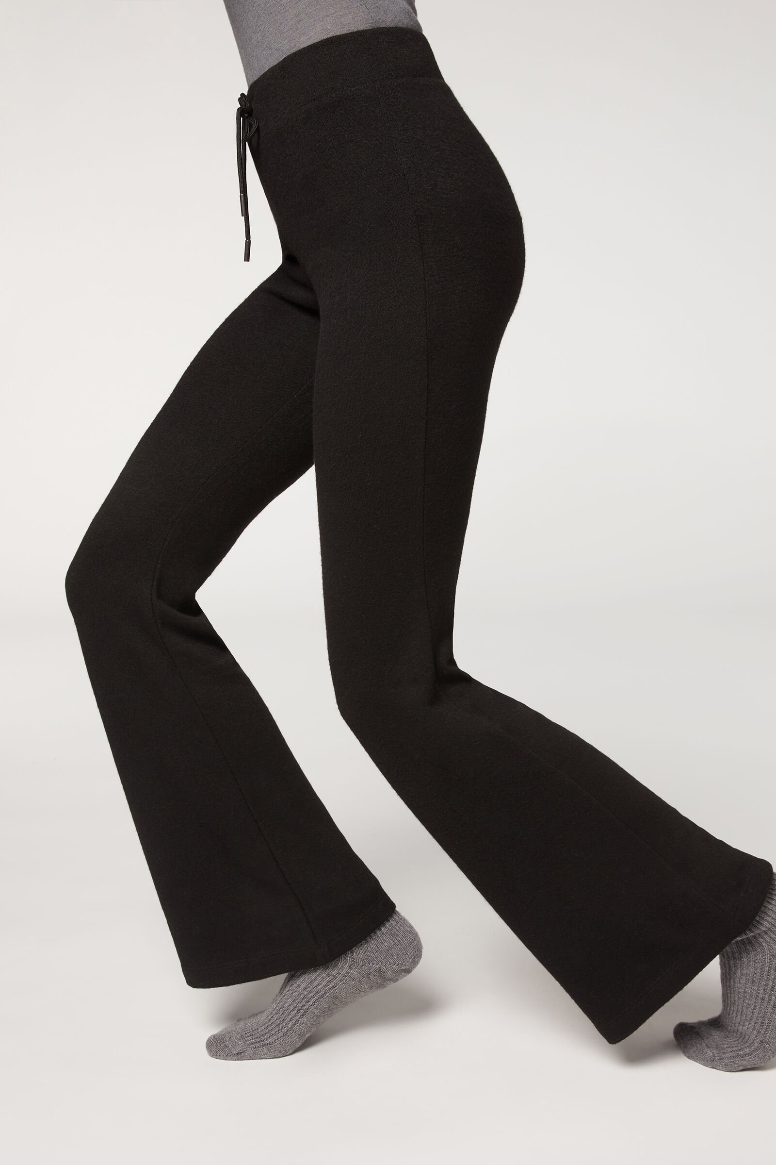legging comfort flare com cashmere - preto
