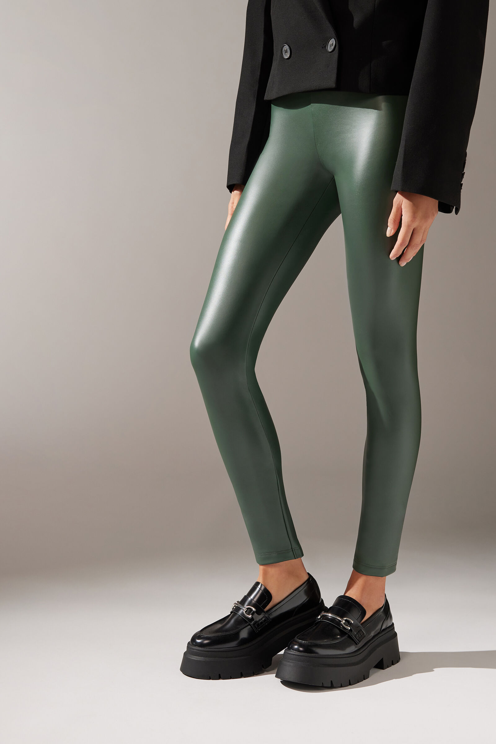 legging térmica efeito couro - verde