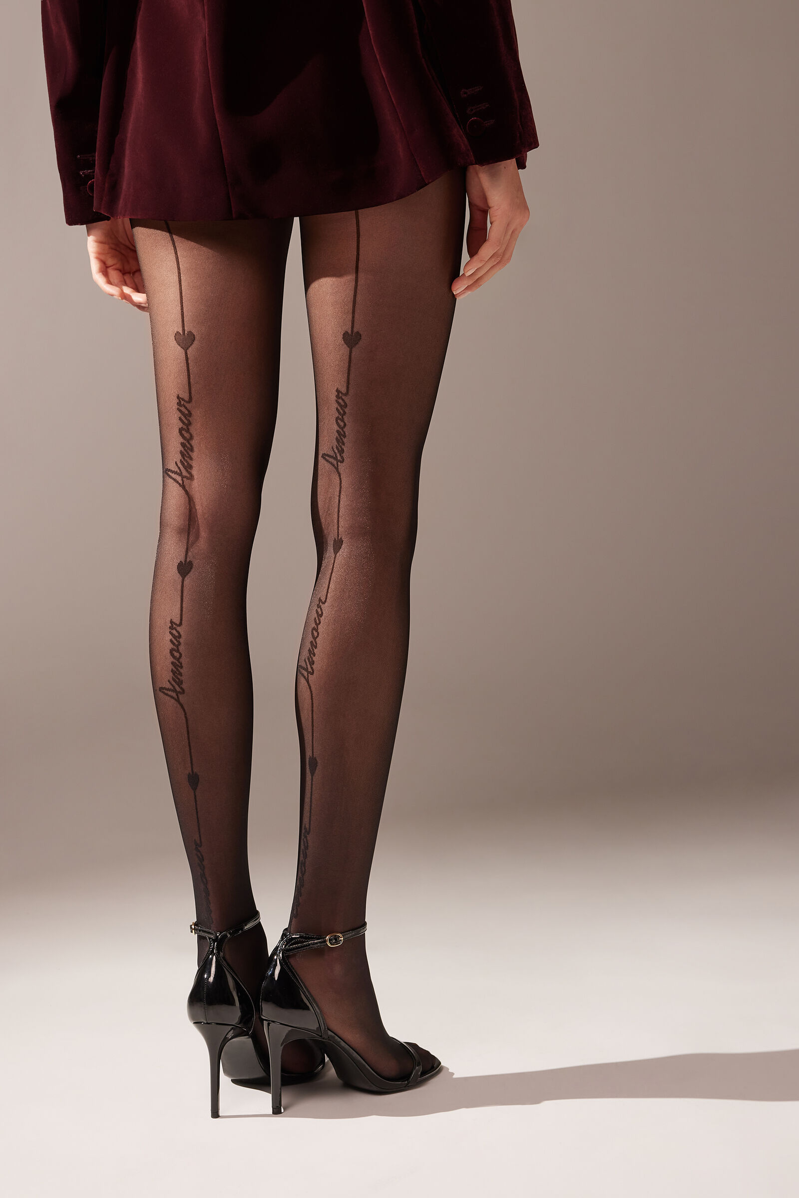 meia-calça fio 30 com datalhe posterior amour - preto
