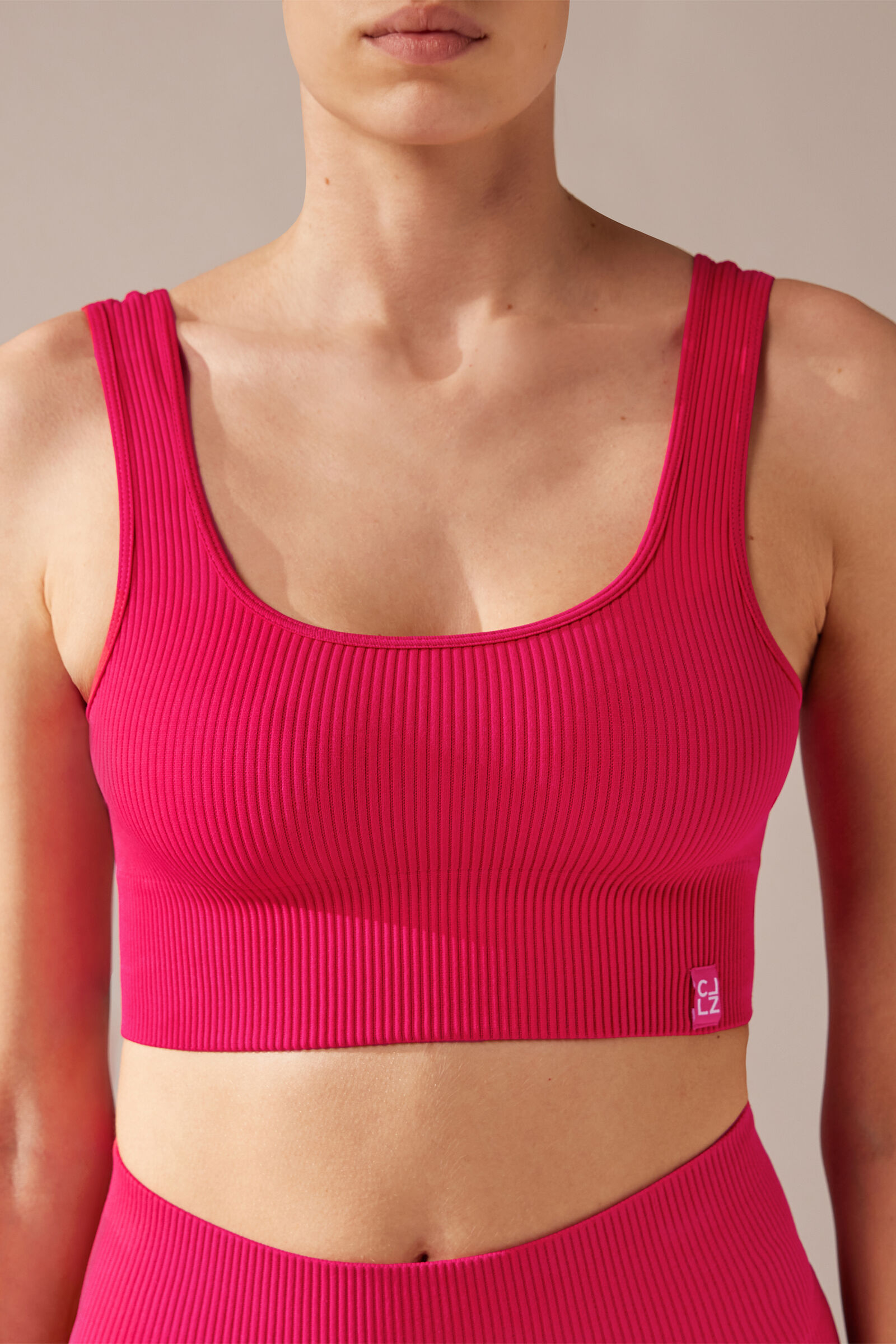 top esportivo canelado sem costuras - rosa