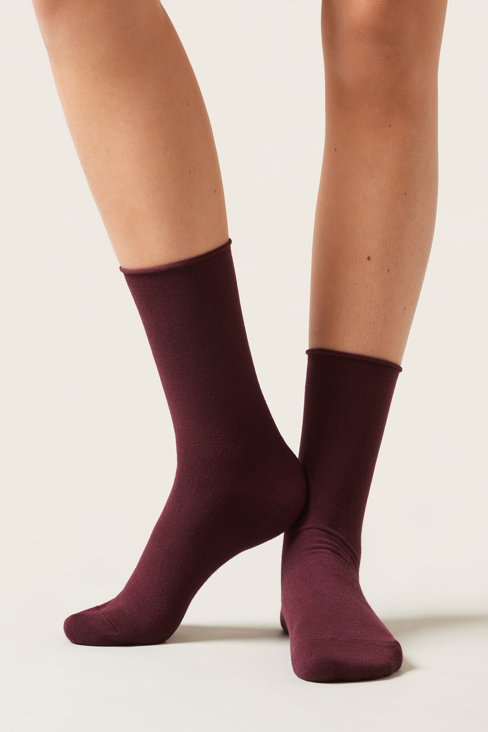 meia curta com cashmere - bordô