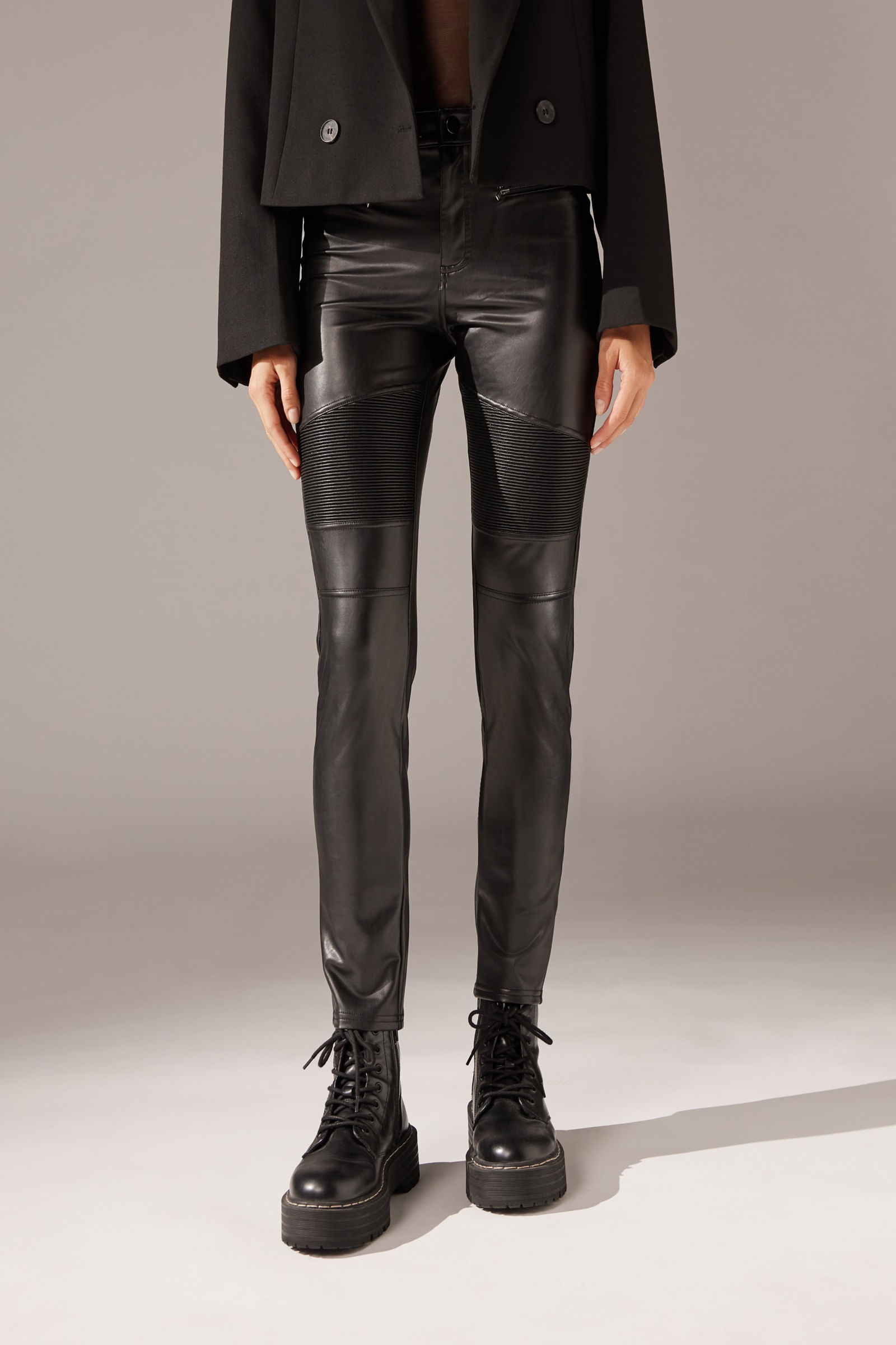 legging efeito couro - preto