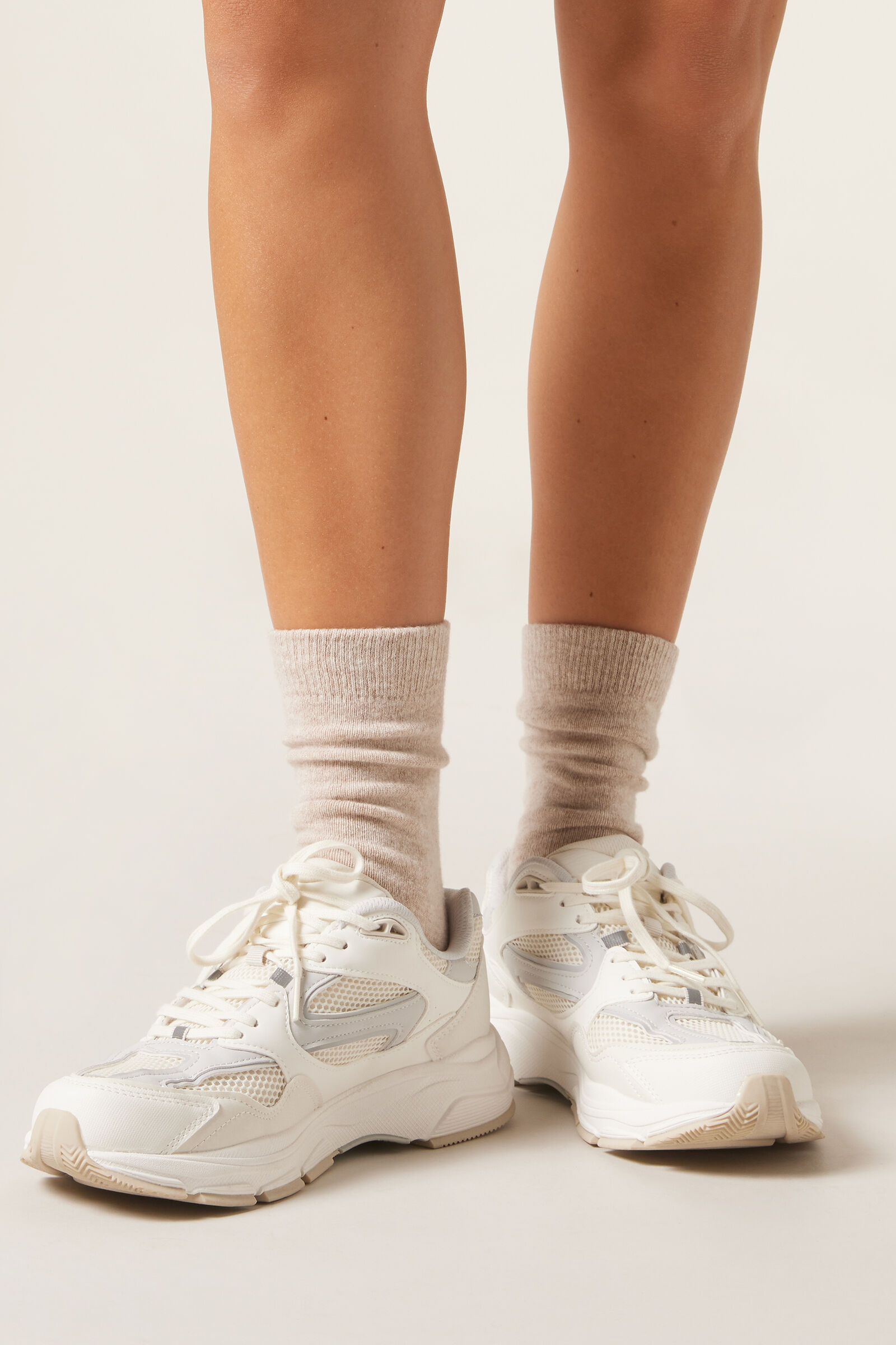 meia curta com cashmere - bege