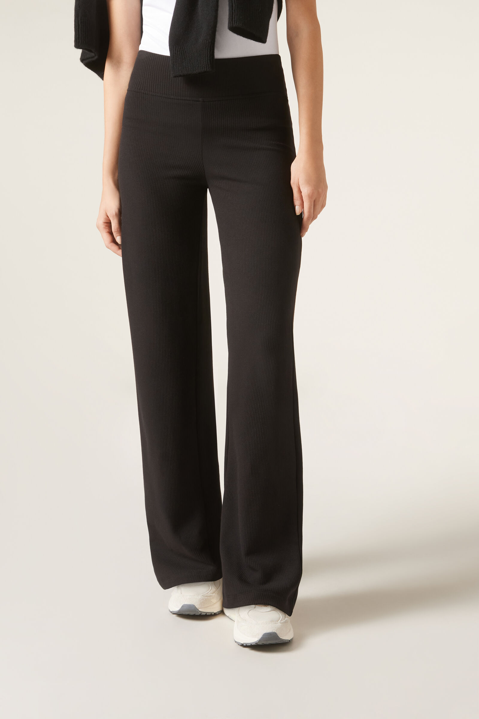 calça pantalona com cashmere - preto