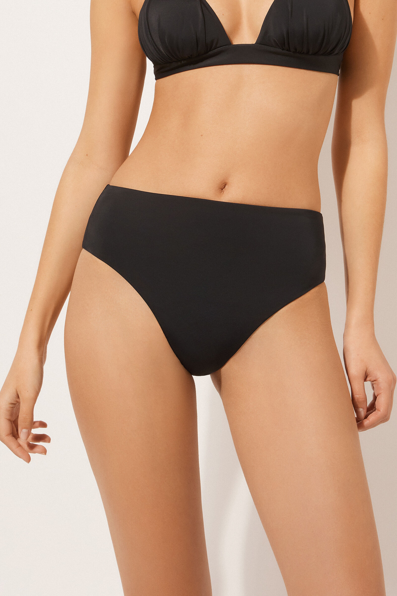 calcinha de biquíni brasileira de cintura alta scultura - preto